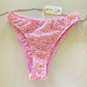 NWT Billabong Daisy Craze Havana Cheeky Bikini Bottoms - Pink Lady